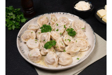 Pork and beef pelmeni (meat dumplings)
