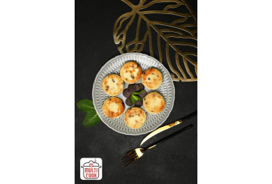 Syrnyky (cheese pancakes) with chocolate chips